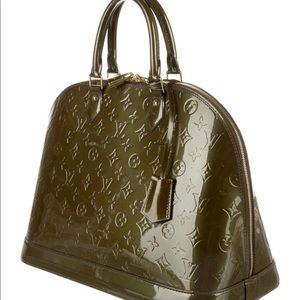 New Louis Vuitton Womens Monogram Vernis Alma GM Handbag Green , msrp $3,200